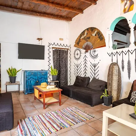 Espectacular Casa En By Atogo